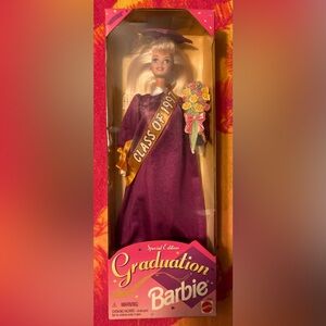 Mattel Special Edition Graduation Barbie Class of 1997 #16487